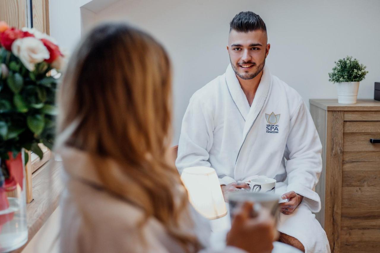 Medical Spa Kwiatowa Leczyca Bagian luar foto