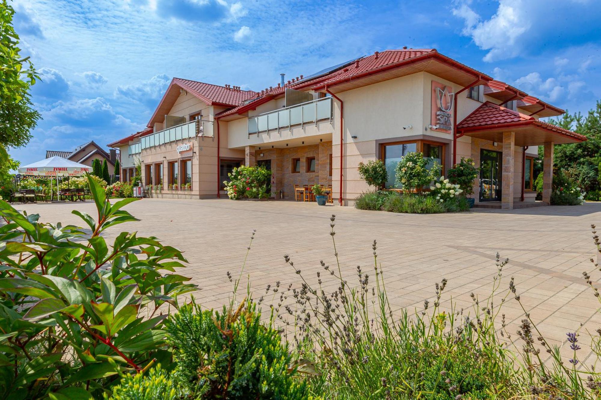 Medical Spa Kwiatowa Leczyca Bagian luar foto